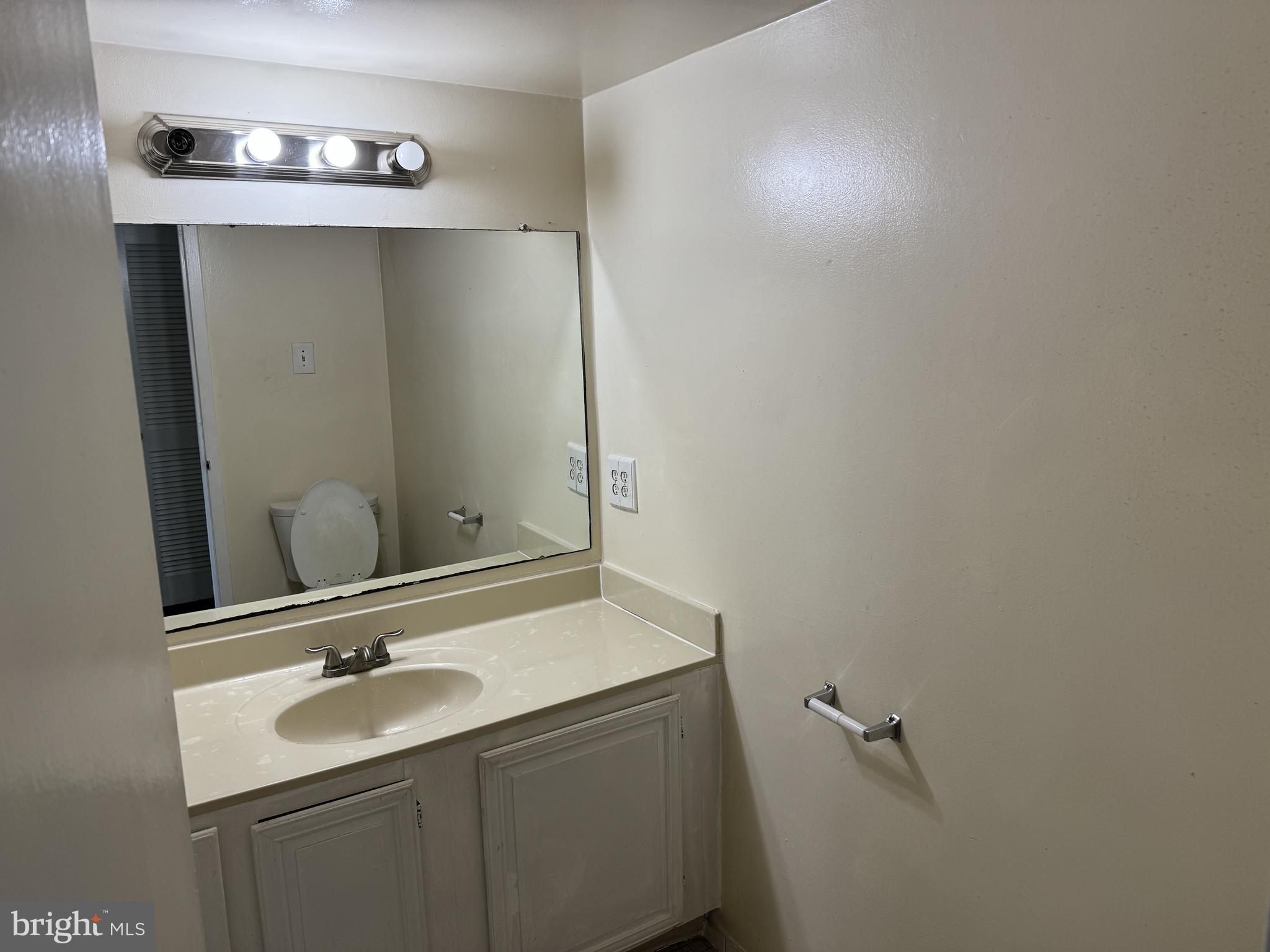 2632 Fort Farnsworth Road, Unit 142 Alexandria, VA 22303 - Photo 14 of 28 Gallery Image 14