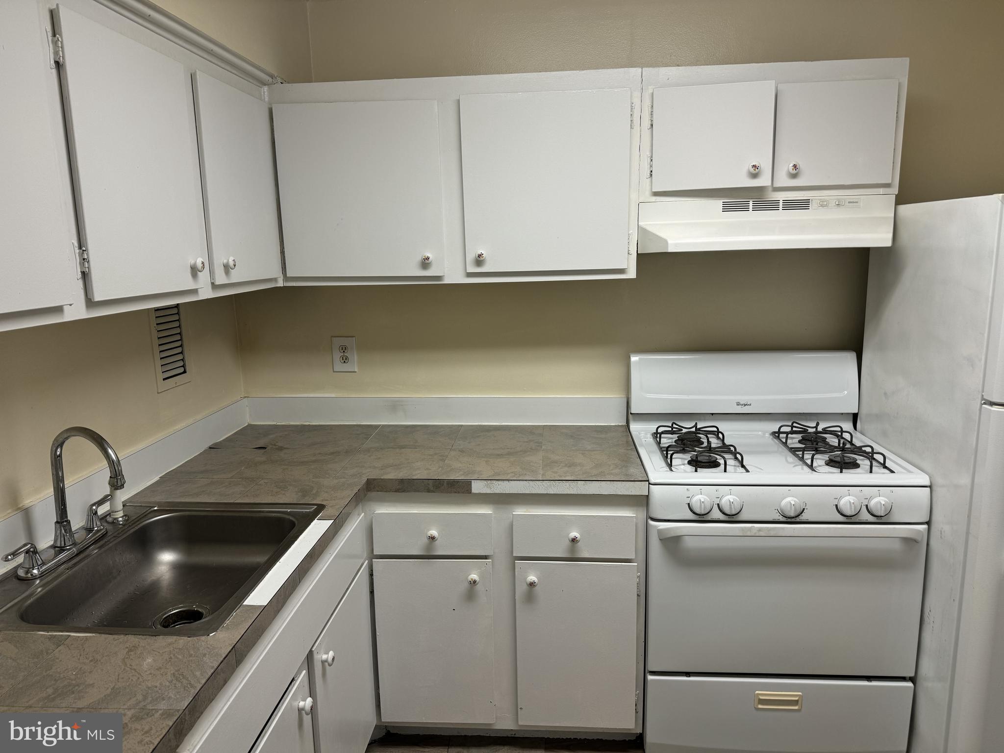 2632 Fort Farnsworth Road, Unit 142 Alexandria, VA 22303 - Photo 10 of 28 Gallery Image 10