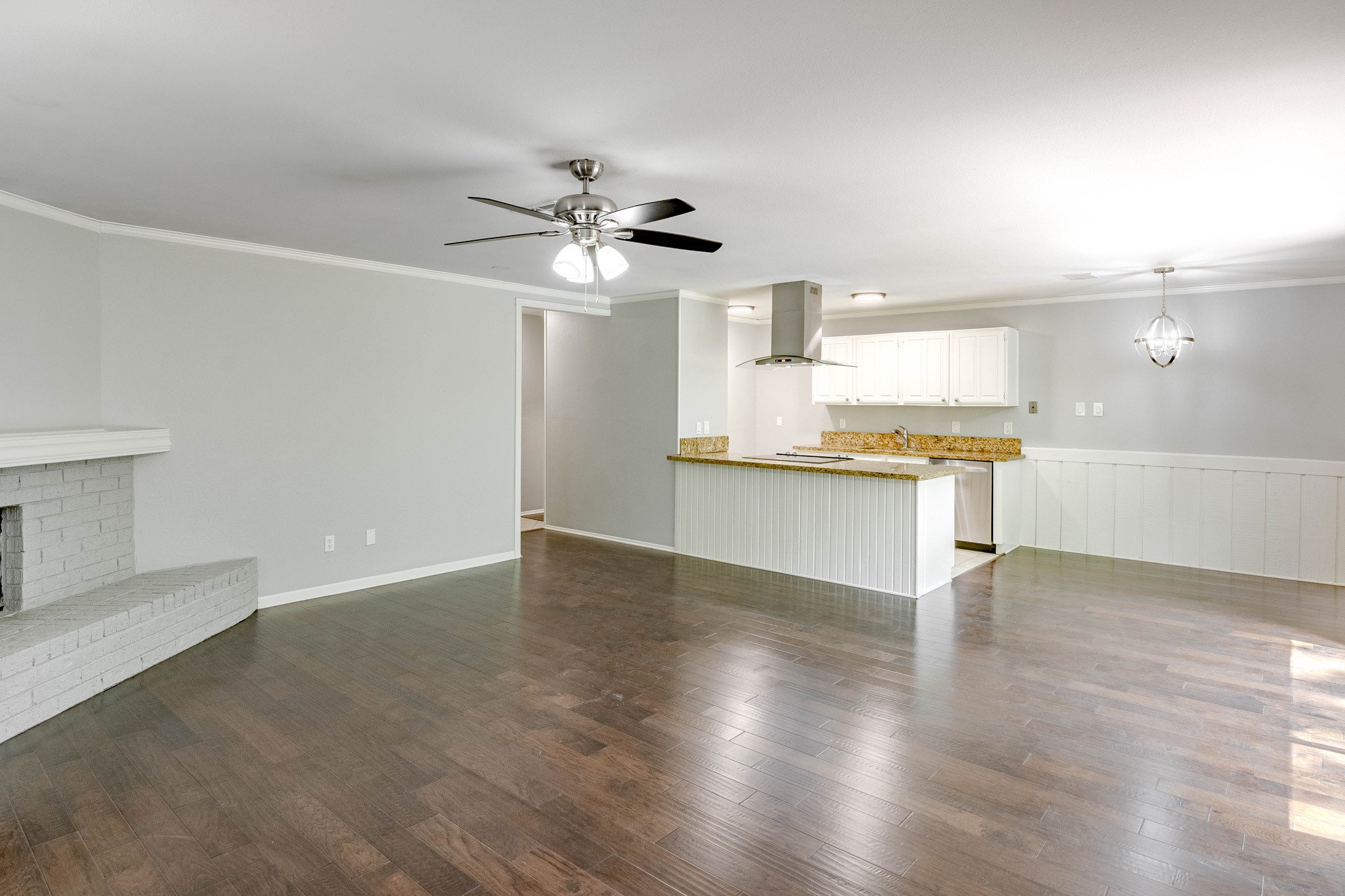 6 Basal Briar Court Spring, TX 77381 - Photo 8 of 34