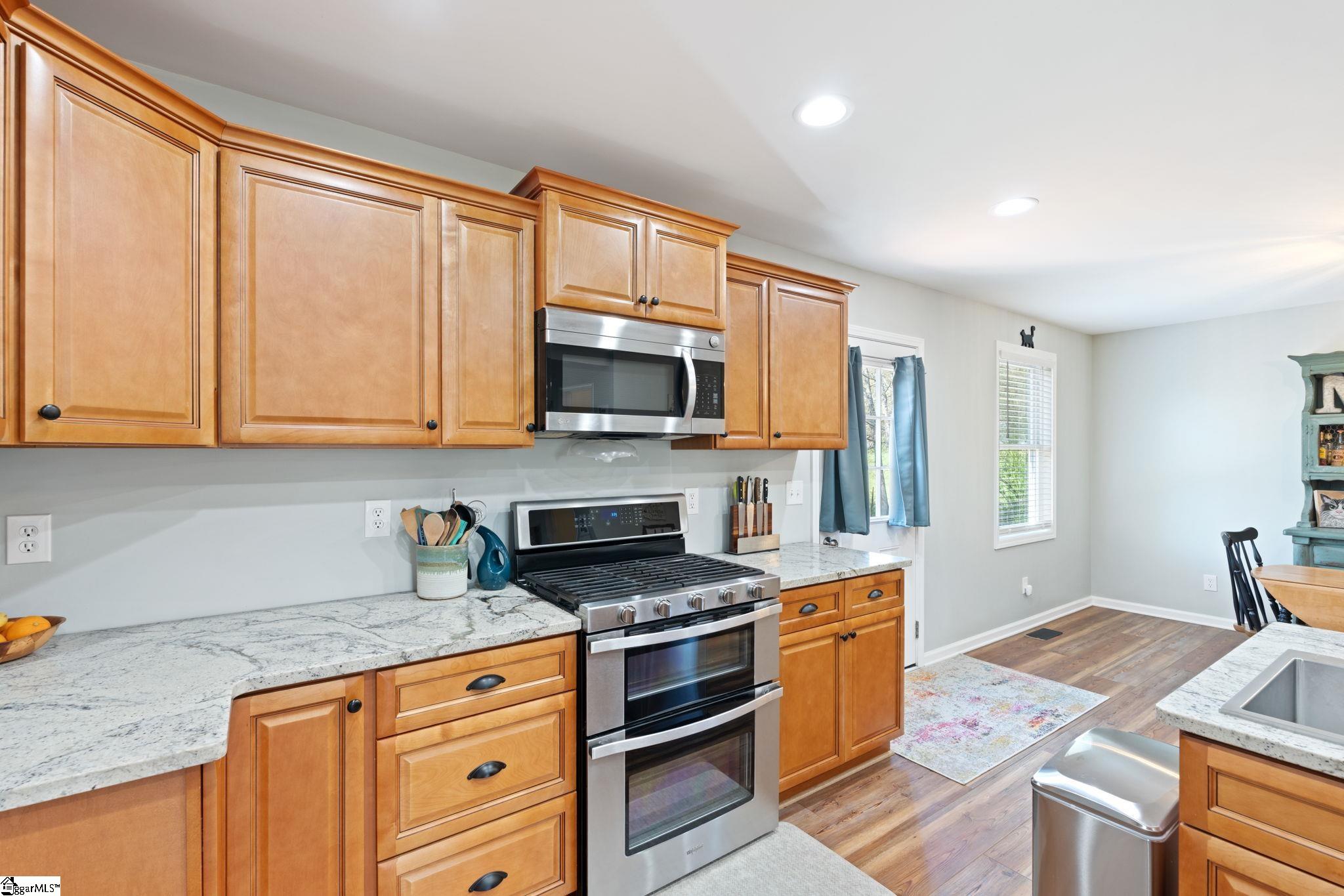 2762 Allen Bridge Road Fountain Inn, SC 29644 - Photo 11 of 41