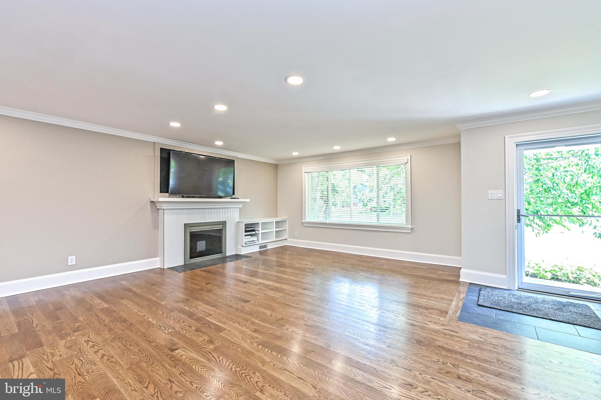 5410 Dublin Avenue Springfield, VA 22151 - Photo 9 of 73