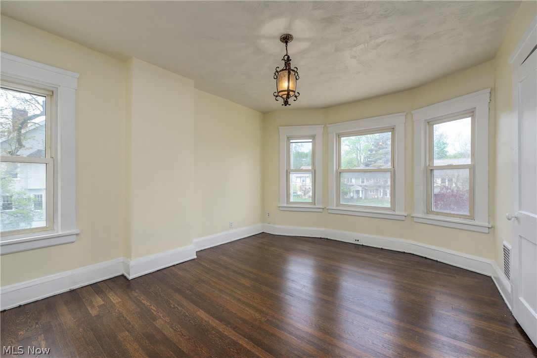 1671 Lee Road Cleveland Heights, OH 44118 - Photo 9 of 49