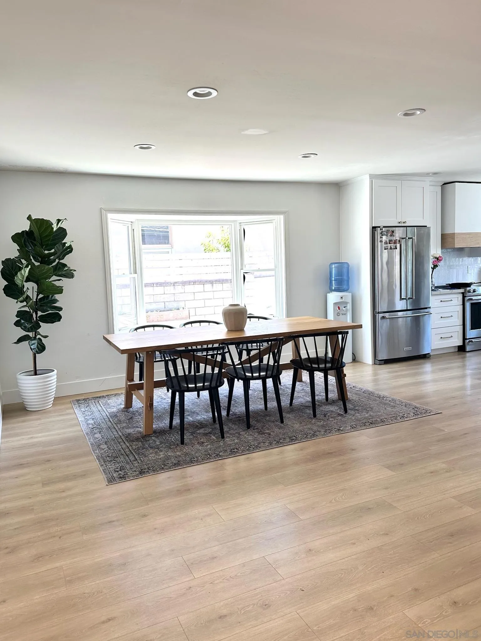 14240 Kendra Way Poway, CA 92064 - Photo 12 of 34 a dining room with furniture and window