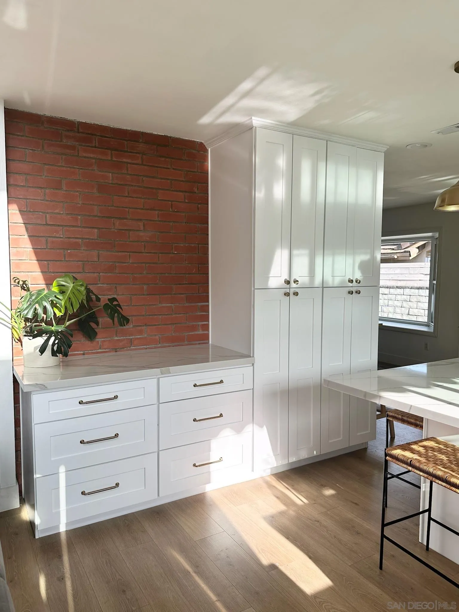 14240 Kendra Way Poway, CA 92064 - Photo 6 of 34 a view of an empty room and window