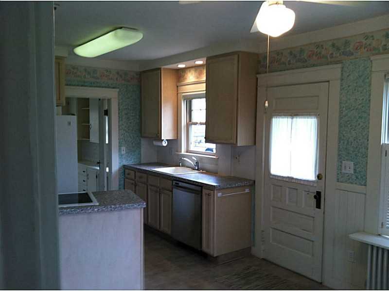 20 Tobin Street Coventry, RI 02816 - Photo 13 of 18 Kitchen.