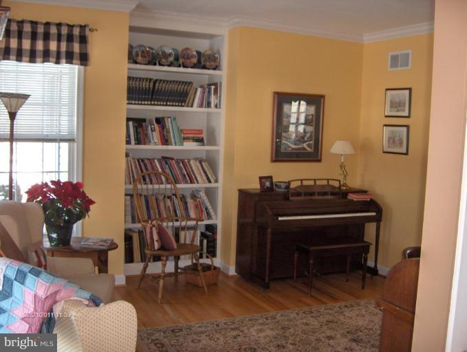 1573 Green Mill Road Finksburg, MD 21048 - Photo 19 of 27 Library