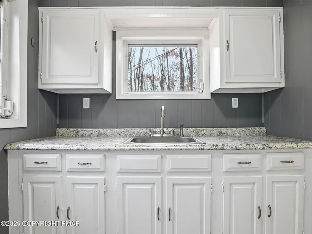 $234,999 | 2208 Linden Lane, East Stroudsburg, PA 18302