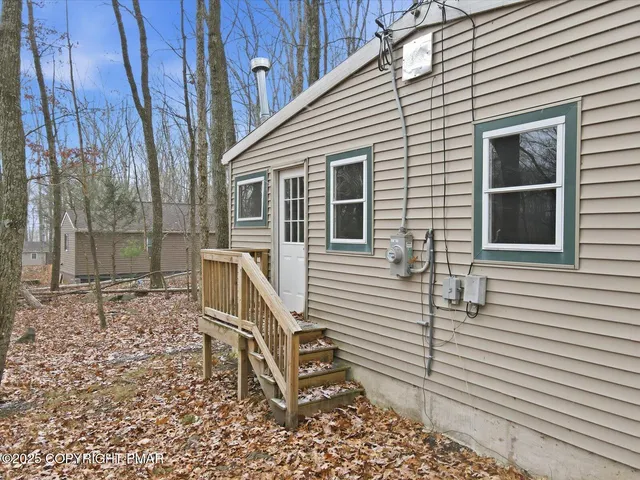 $234,999 | 2208 Linden Lane, East Stroudsburg, PA 18302