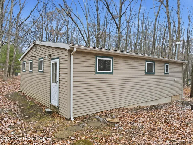 $234,999 | 2208 Linden Lane, East Stroudsburg, PA 18302