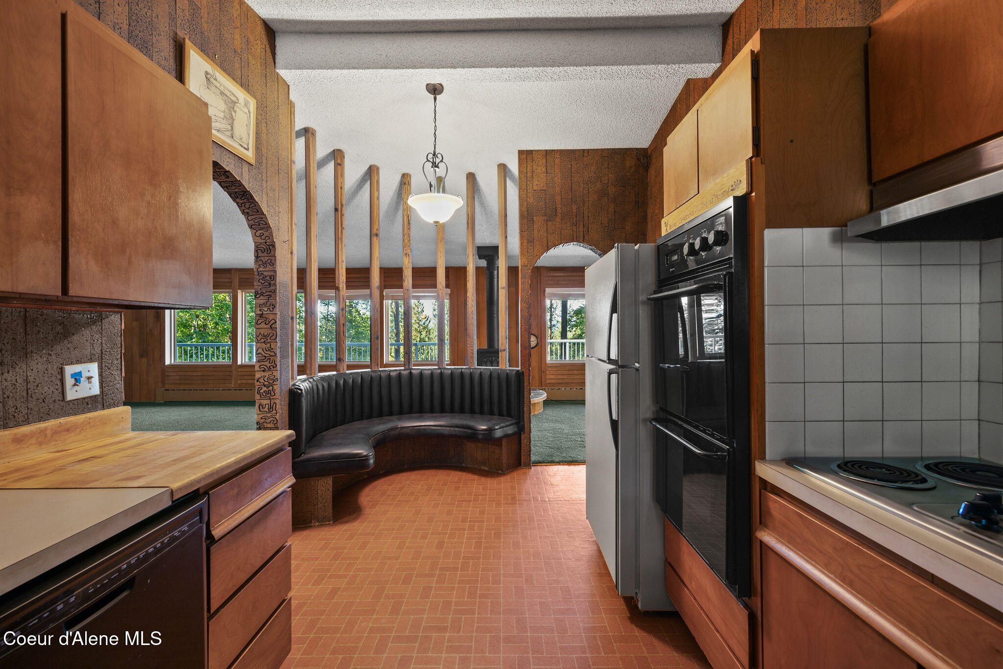 957 East Giesa Road Coeur D'Alene, ID 83814 - Photo 19 of 42 Kitchen