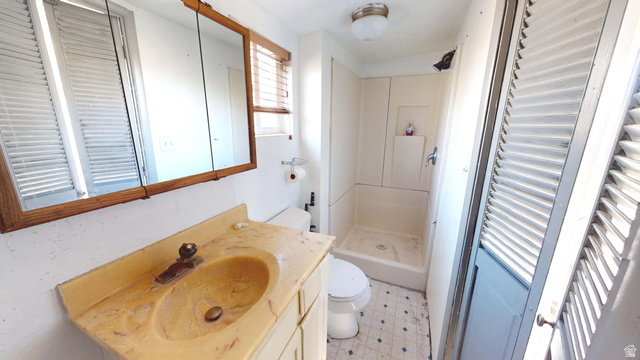 2000 Anderson Jct Road Toquerville, UT 84774 - Photo 40 of 45 She-shed includes a 1/2 bath.
