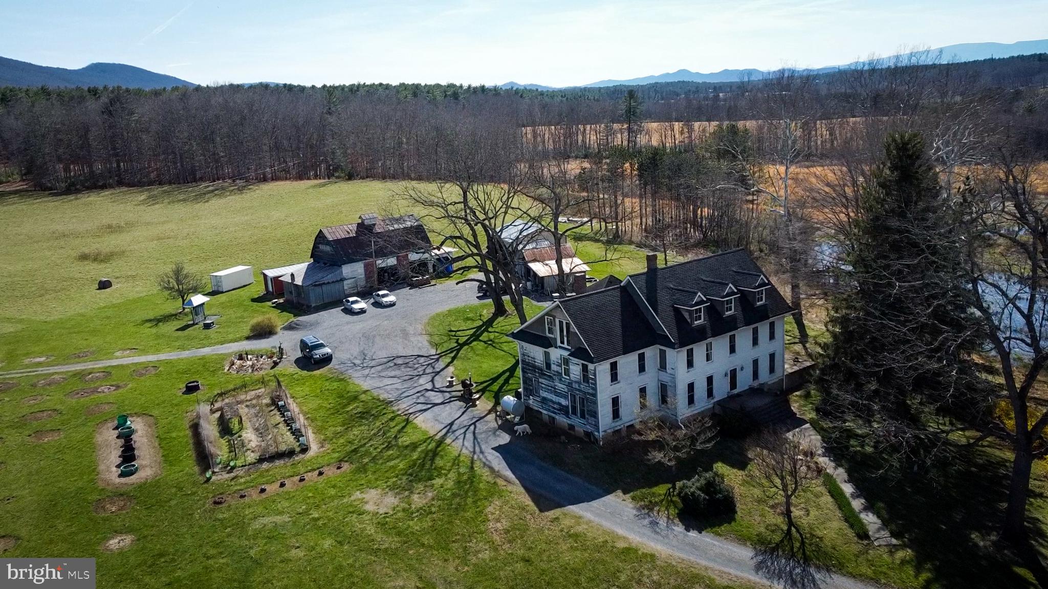 33940 Mountain Valley Road Millboro, VA 24460 - Photo 9 of 22 Charming estate with scenic views.