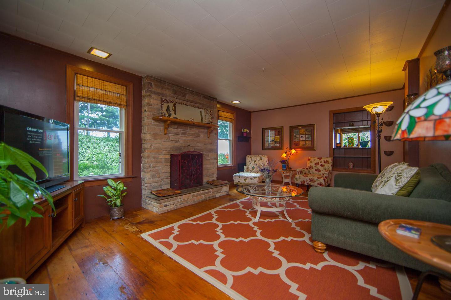 13331 Edgemont Road Smithsburg, MD 21783 - Photo 7 of 39 Gallery Image 7