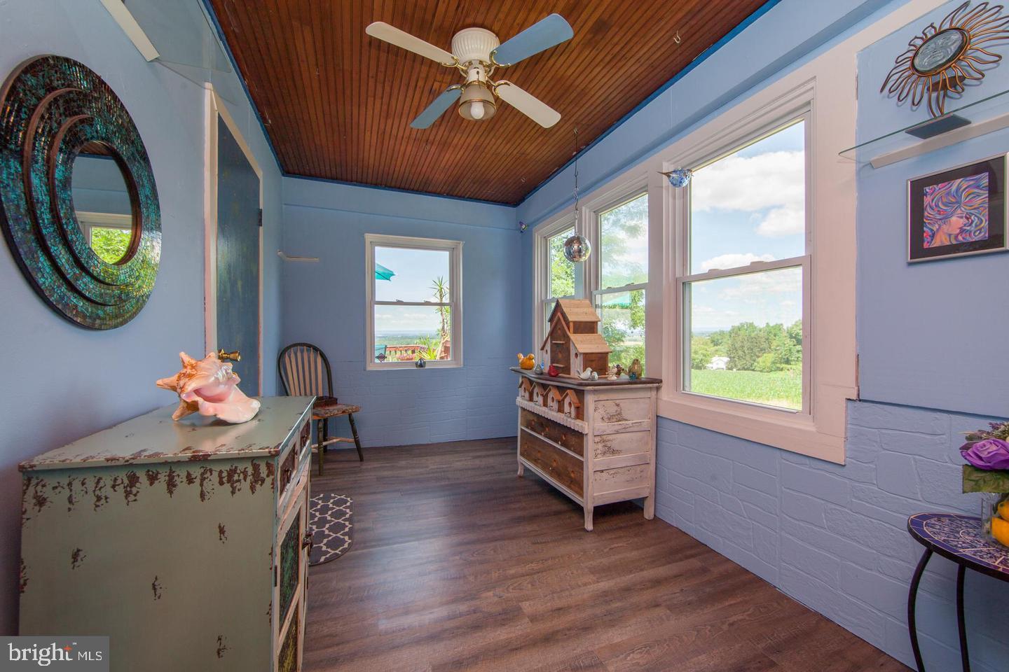 13331 Edgemont Road Smithsburg, MD 21783 - Photo 10 of 39 Gallery Image 10