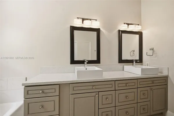 $3,300 | 6215 Old Court Road, Unit 505, Boca Raton, FL 33433