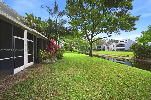 $3,300 | 6215 Old Court Road, Unit 505, Boca Raton, FL 33433