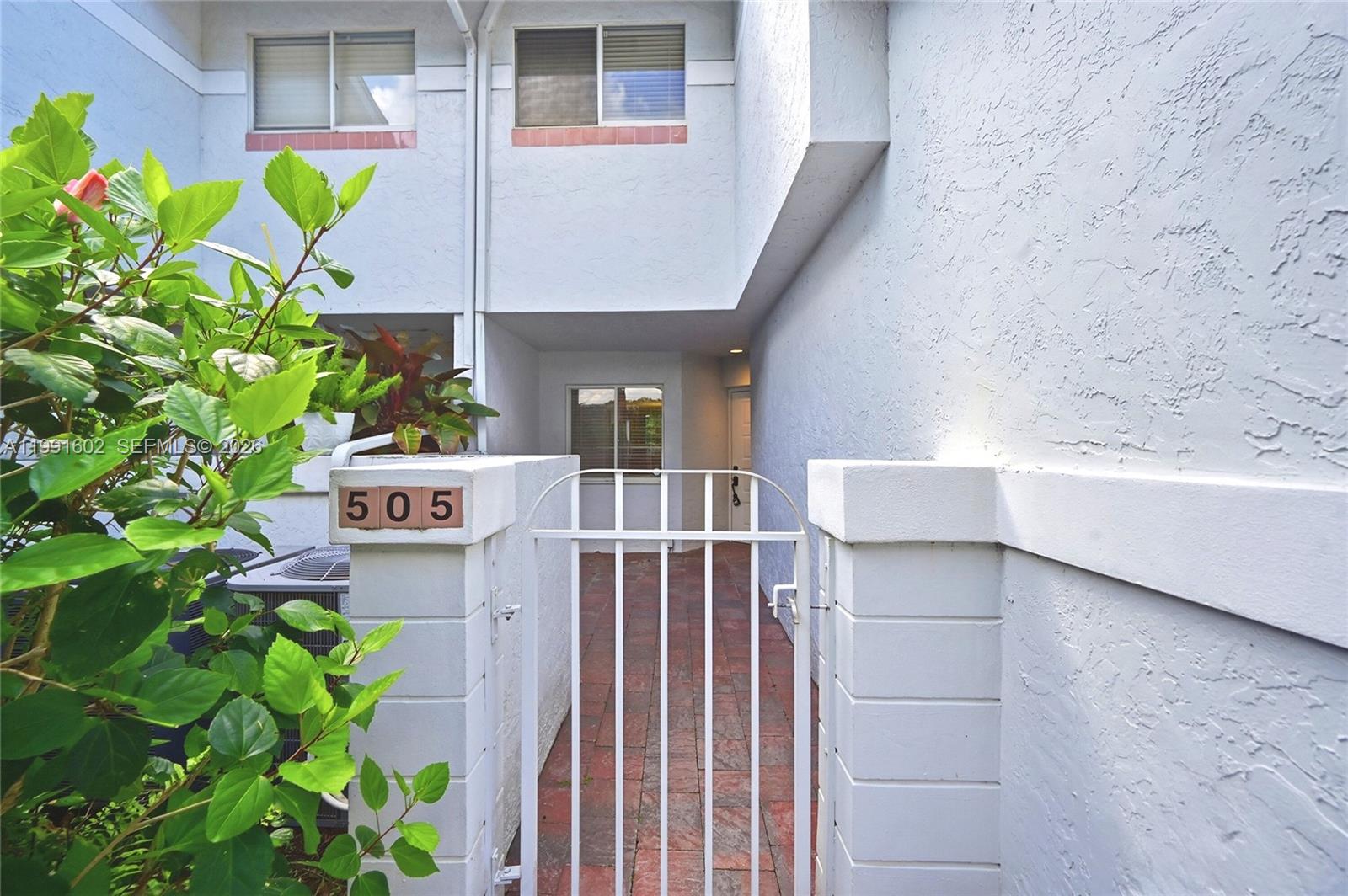 6215 Old Court Road, Unit 505 Boca Raton, FL 33433 - Photo 4 of 36