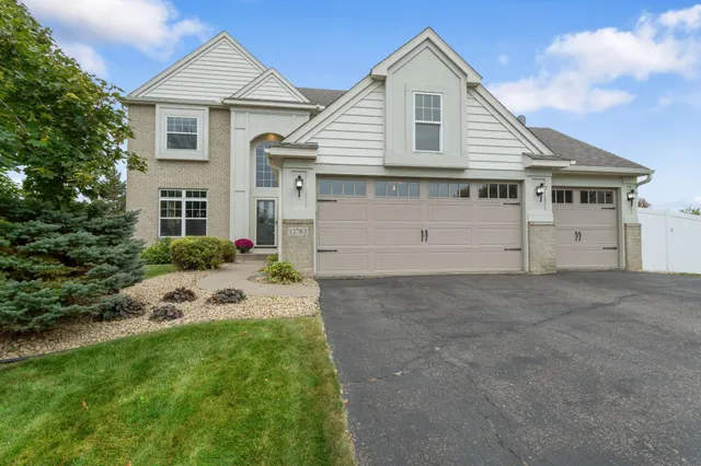 $521,500 | 12763 44th Circle Northeast, St. Michael, MN 55376