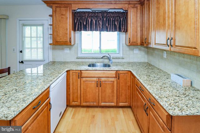 $278,000 | 4 Norwich Lane, Southampton, NJ 08088