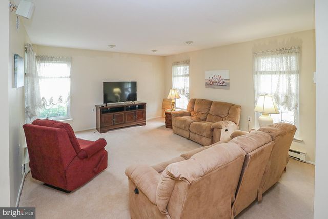 $278,000 | 4 Norwich Lane, Southampton, NJ 08088