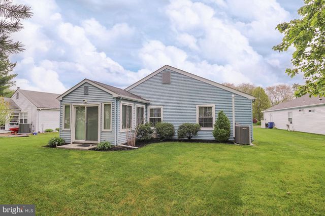$278,000 | 4 Norwich Lane, Southampton, NJ 08088