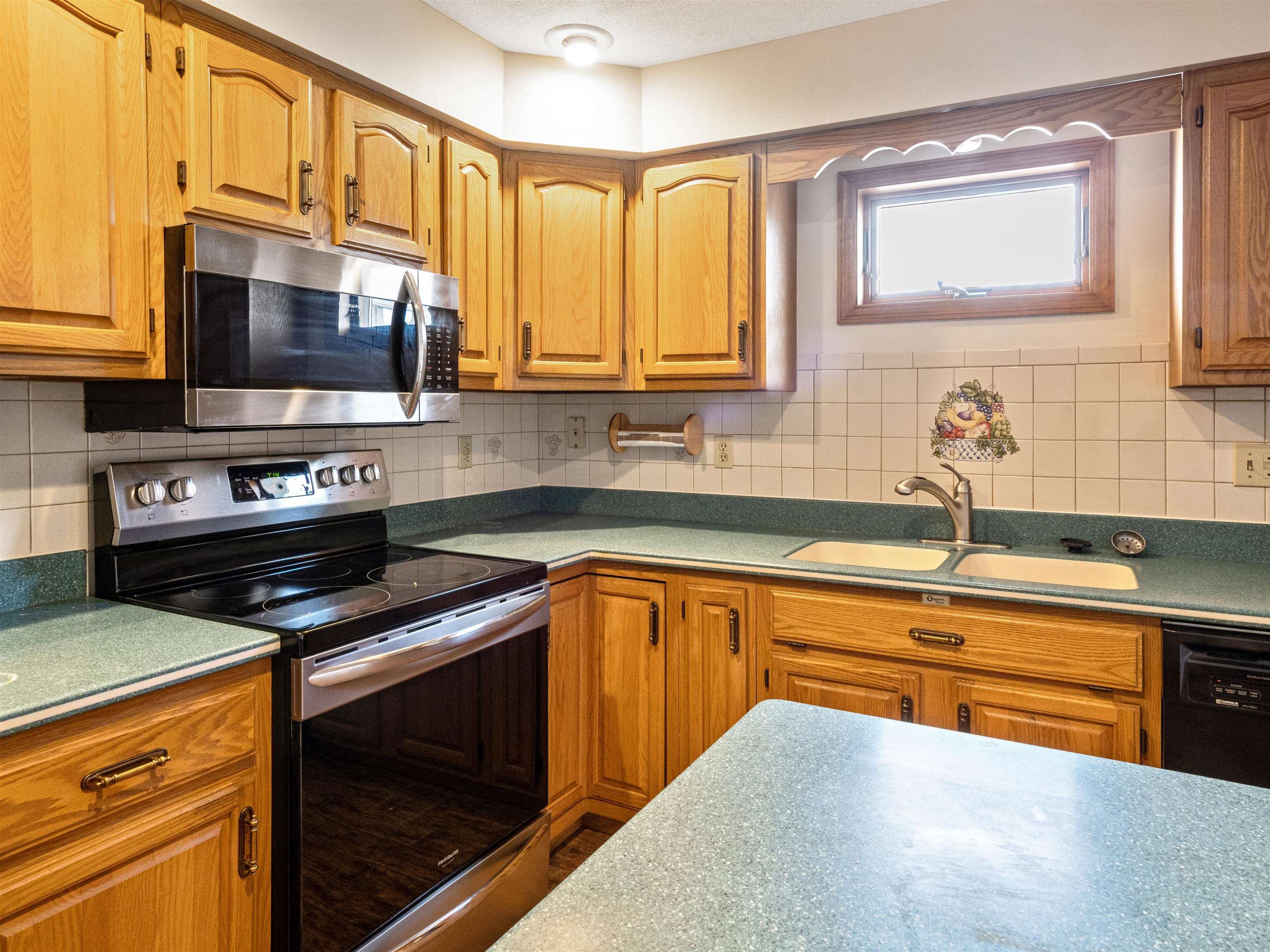 735 Maquam Shore Road St. Albans Town, VT 05488 - Photo 10 of 39