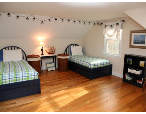 180 Fells Pond Road Mashpee, MA 02649 - Photo 9 of 14