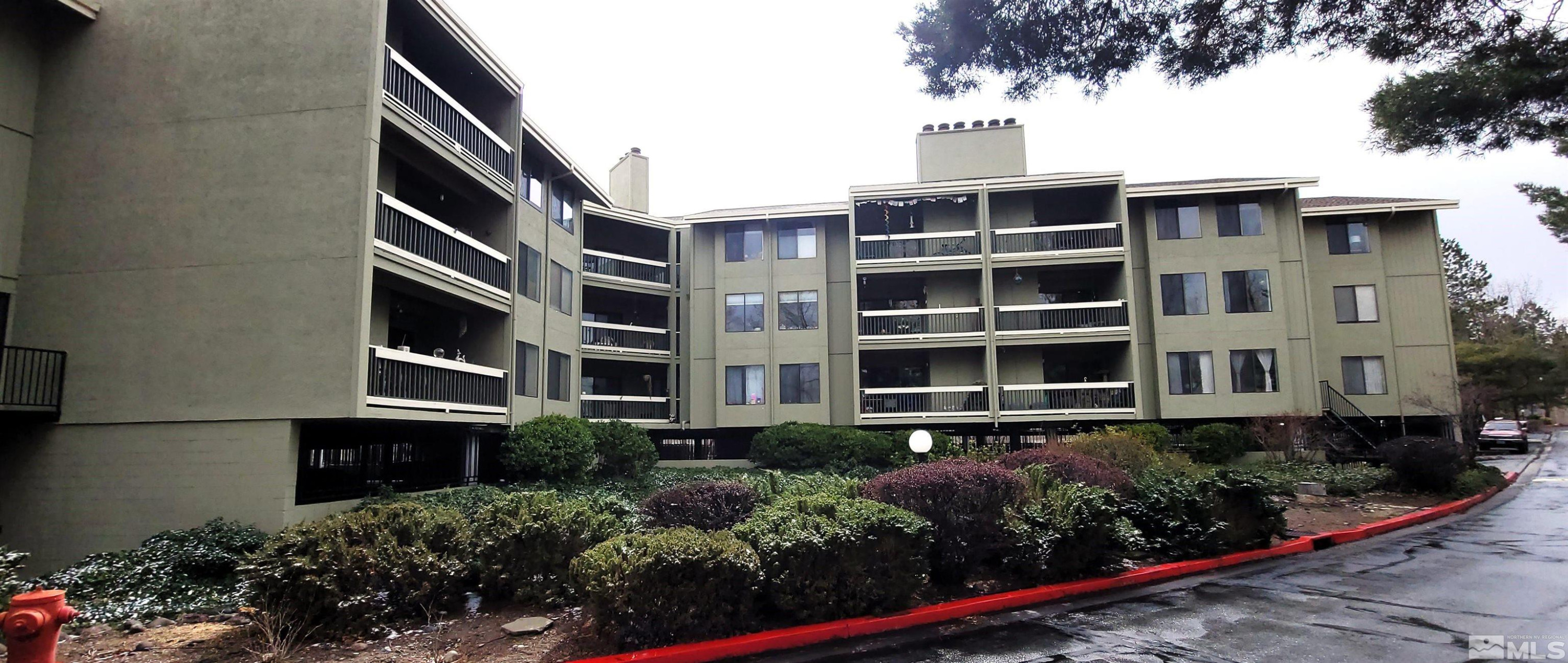 2845 Idlewild Drive, Unit 303 Reno, NV 89509 - Photo 3 of 26 Photo 3