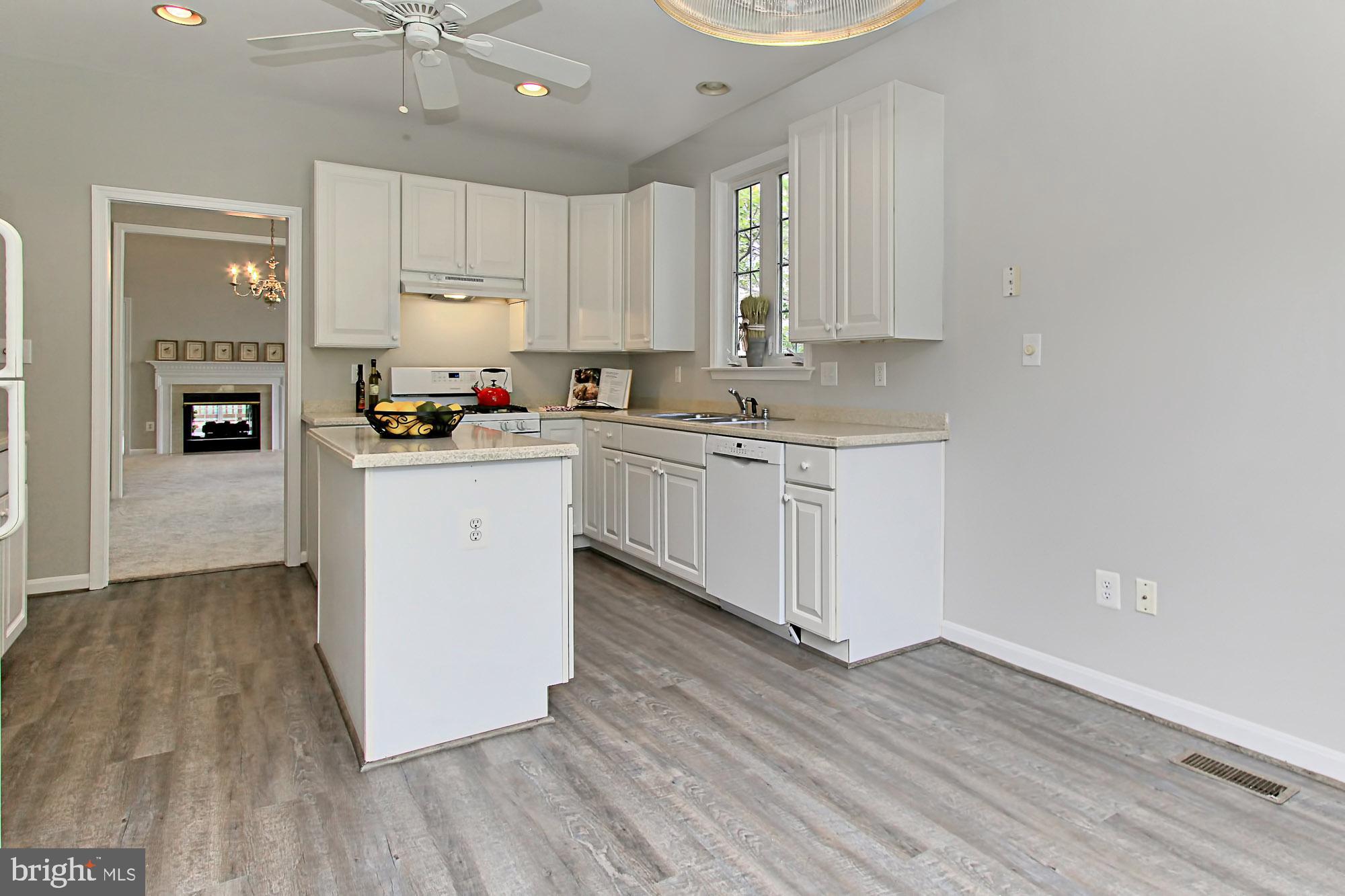 13494 Ryton Ridge Lane Gainesville, VA 20155 - Photo 15 of 45 Gallery Image 15