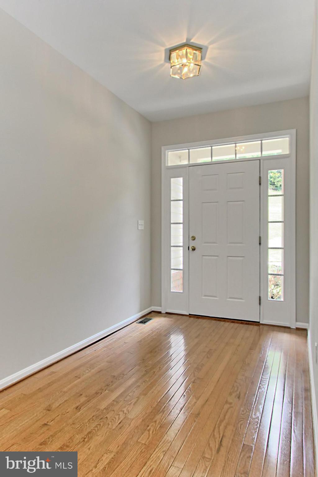13494 Ryton Ridge Lane Gainesville, VA 20155 - Photo 6 of 45 Gallery Image 6