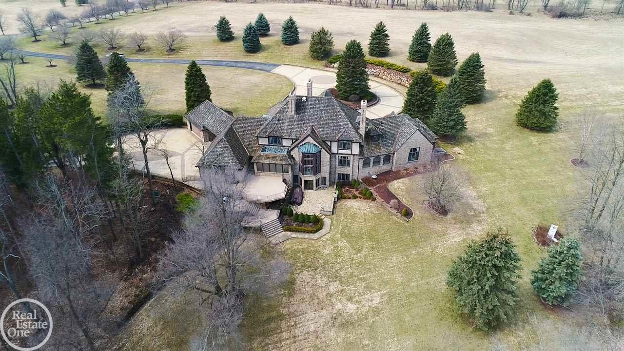 1779 East Brocker Road Metamora, MI 48455 - Photo 18 of 64 31364113-17.JPG
