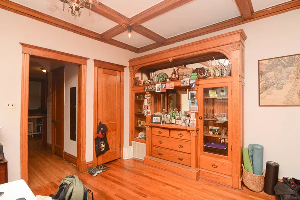 $2,380 | 2647 West Iowa Street, Unit 3, Chicago, IL 60622