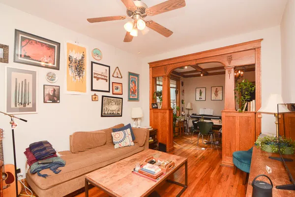 $2,380 | 2647 West Iowa Street, Unit 3, Chicago, IL 60622