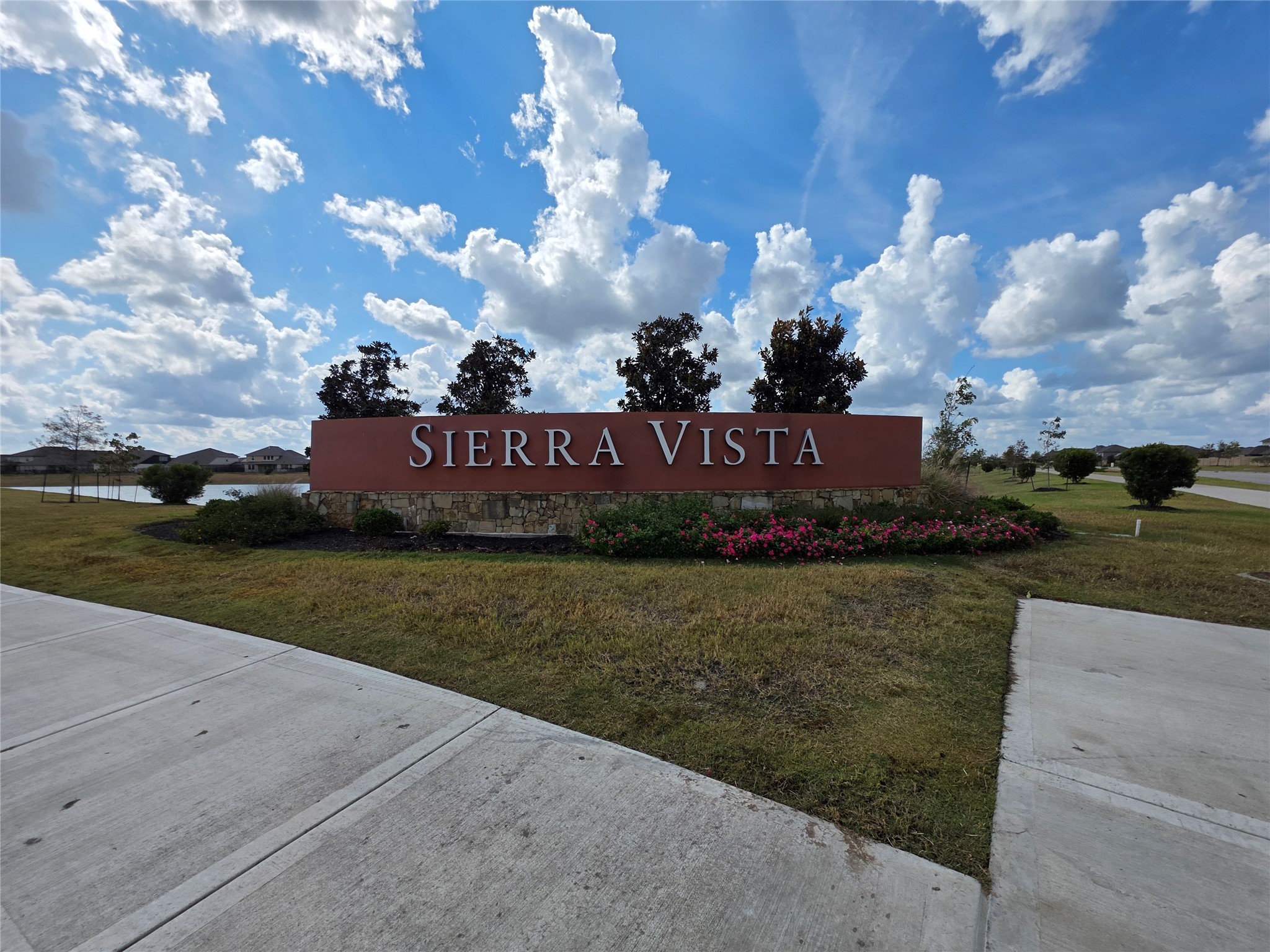 1333 Red Hills Drive Rosharon, TX 77583 - Photo 2 of 29 a view of a park