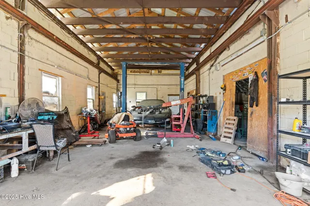 $300,000 | 1445 Old Stage Road, Delco, NC 28436