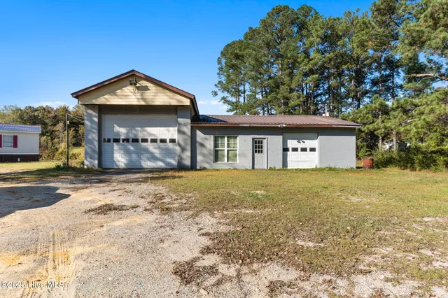 $300,000 | 1445 Old Stage Road, Delco, NC 28436