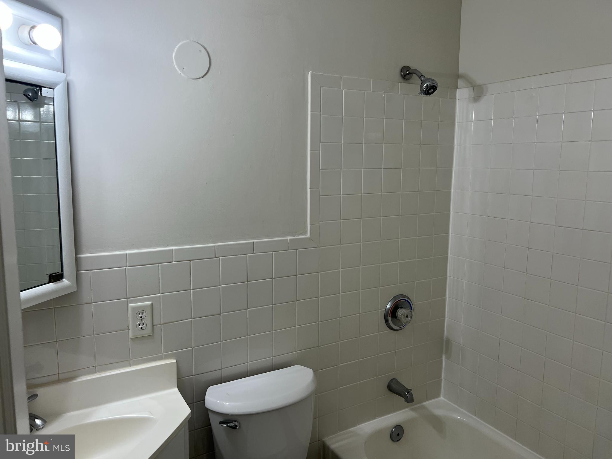 3140 Cofer Road Falls Church, VA 22042 - Photo 26 of 41 Full Bathroom