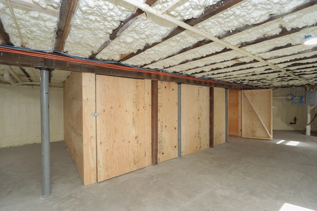 20 Cottage Street West Springfield, MA 01089 - Photo 40 of 42