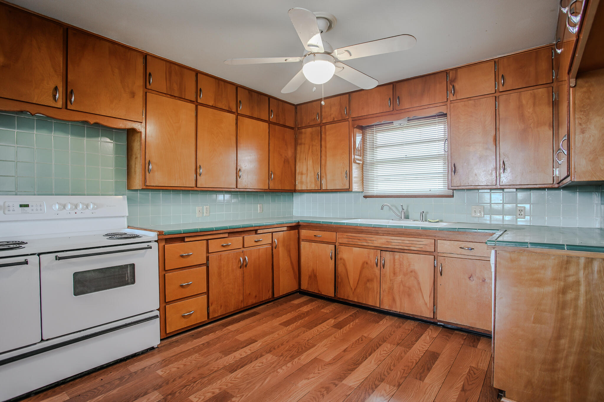 10709 Farm To Market 41 Ropesville, TX 79358 - Photo 43 of 50 Haleydphotography-46