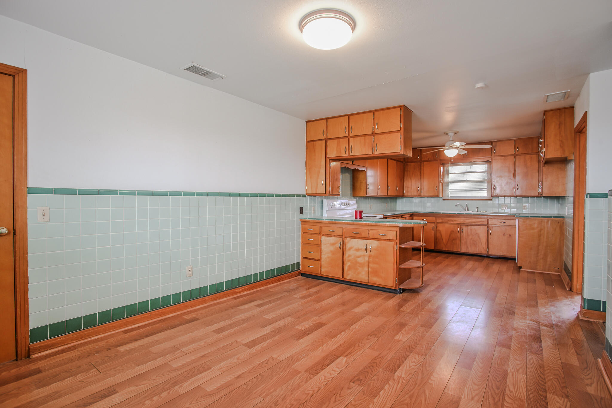 10709 Farm To Market 41 Ropesville, TX 79358 - Photo 46 of 50 Haleydphotography-51