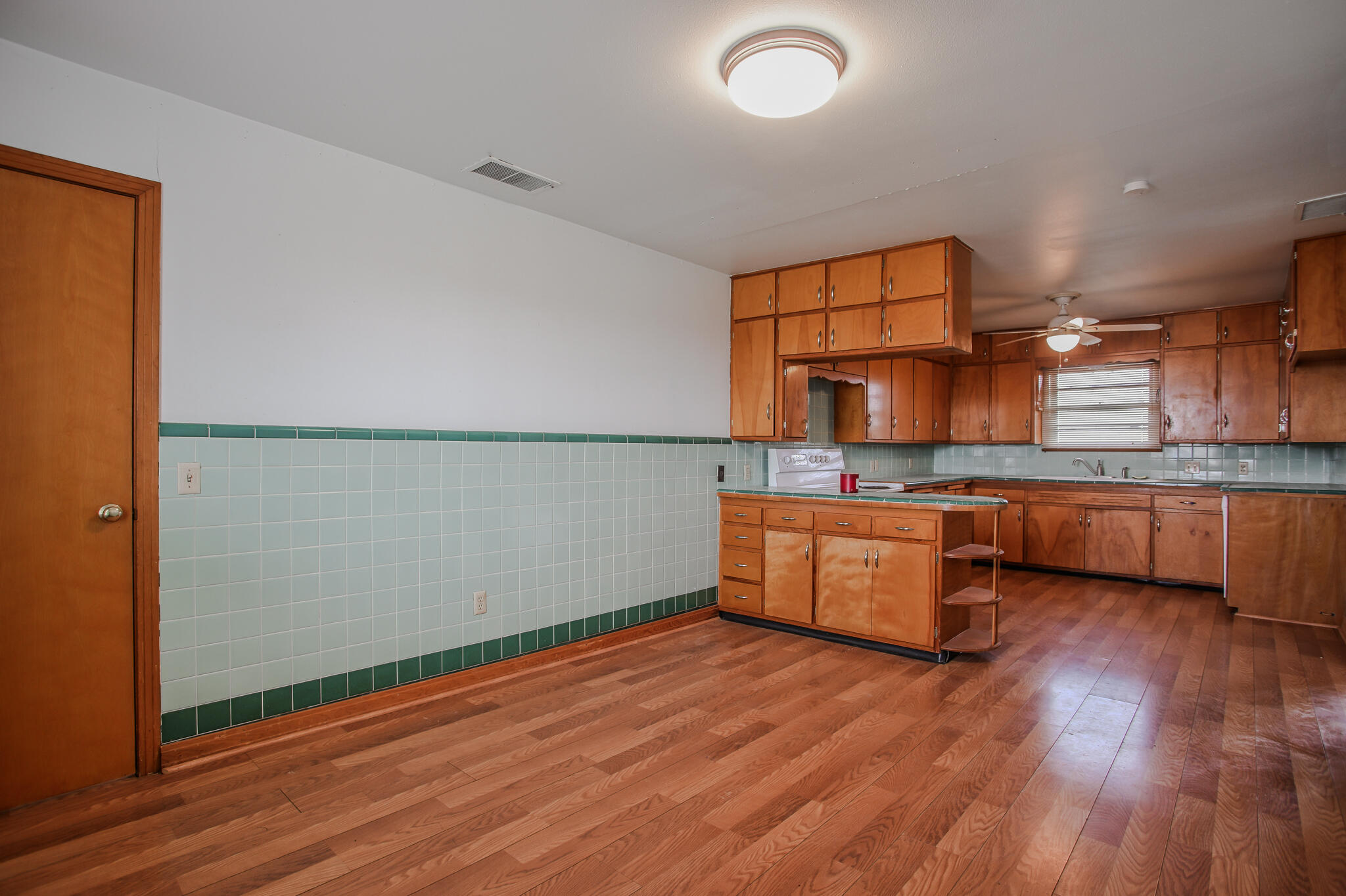 10709 Farm To Market 41 Ropesville, TX 79358 - Photo 47 of 50 Haleydphotography-52