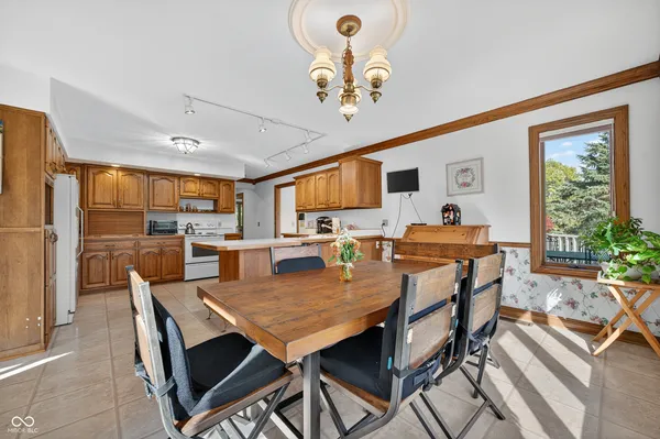 $437,500 | 1525 Bramoor Drive, Kokomo, IN 46902