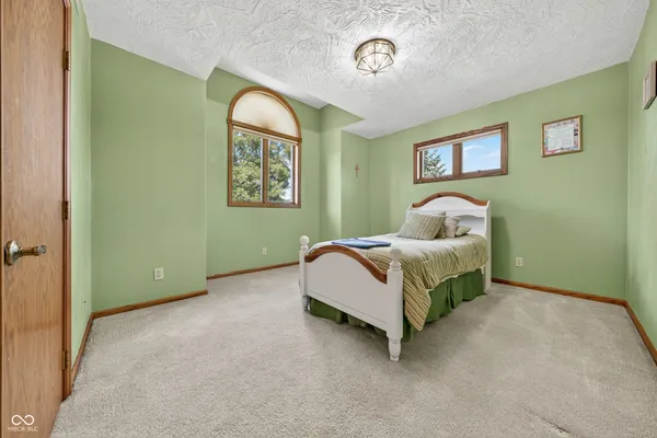 $437,500 | 1525 Bramoor Drive, Kokomo, IN 46902