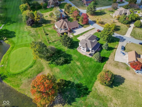 $437,500 | 1525 Bramoor Drive, Kokomo, IN 46902