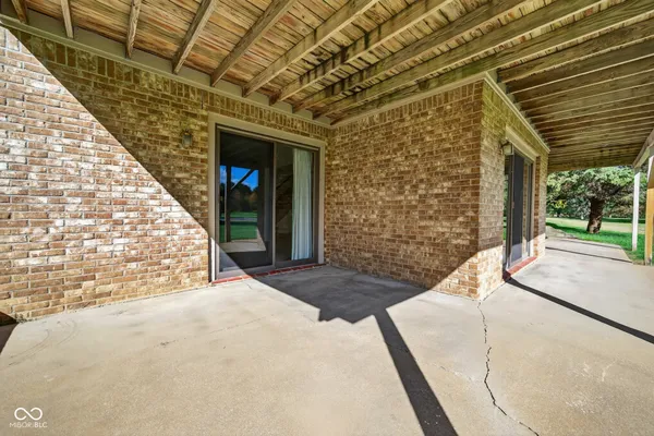 $437,500 | 1525 Bramoor Drive, Kokomo, IN 46902