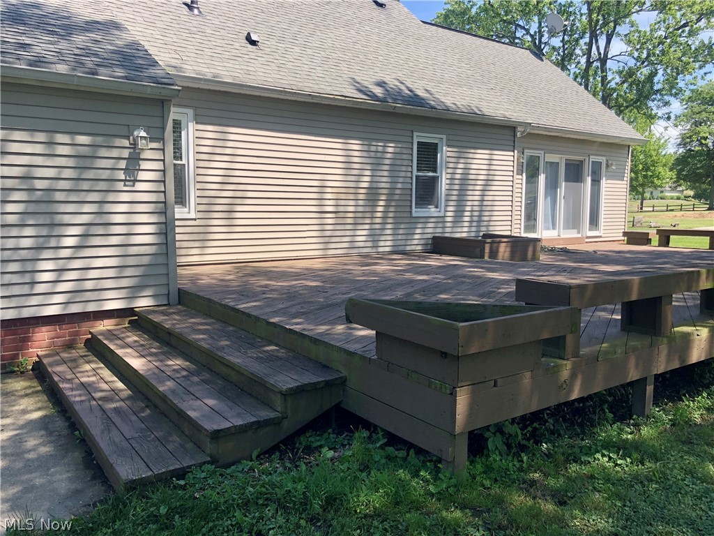 686 Bishop Road Cleveland, OH 44143 - Photo 16 of 18