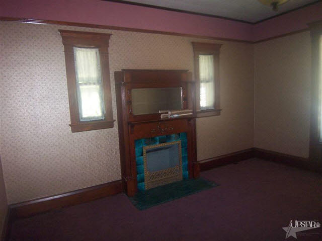 106 South Wayne Street Warren, IN 46792 - Photo 11 of 30 Gallery Image 11