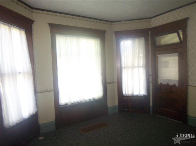 106 South Wayne Street Warren, IN 46792 - Photo 15 of 30 Gallery Image 15