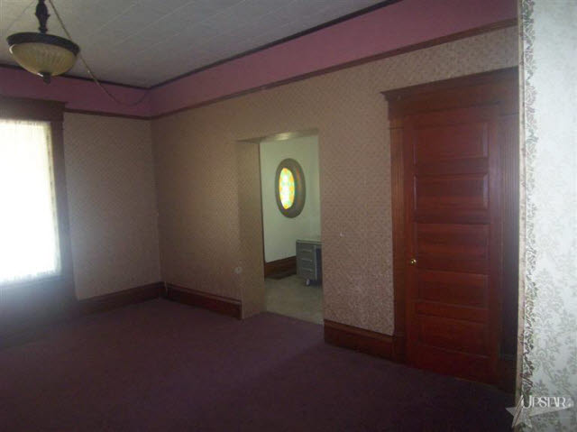 106 South Wayne Street Warren, IN 46792 - Photo 20 of 30 Gallery Image 20