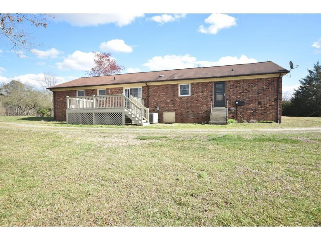 1015 Altamahaw Union Ridge Road Burlington, NC 27217 - Photo 22 of 24 Gallery Image 22